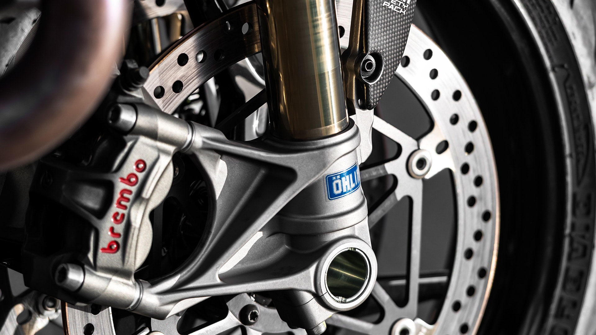 Ducati Monster 1200 2014 STD Exterior