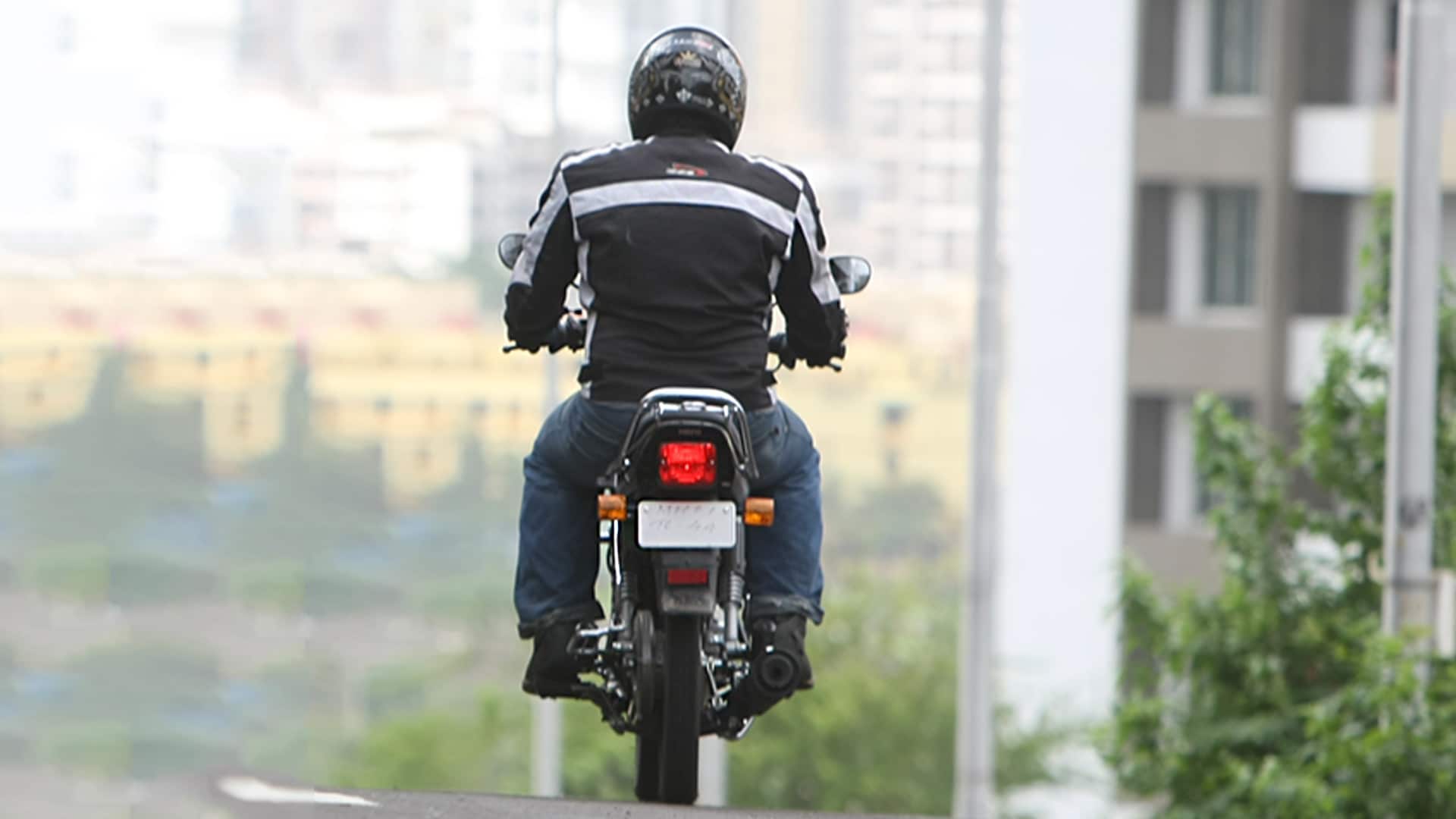 Hero Splendor Plus 2013 Exterior