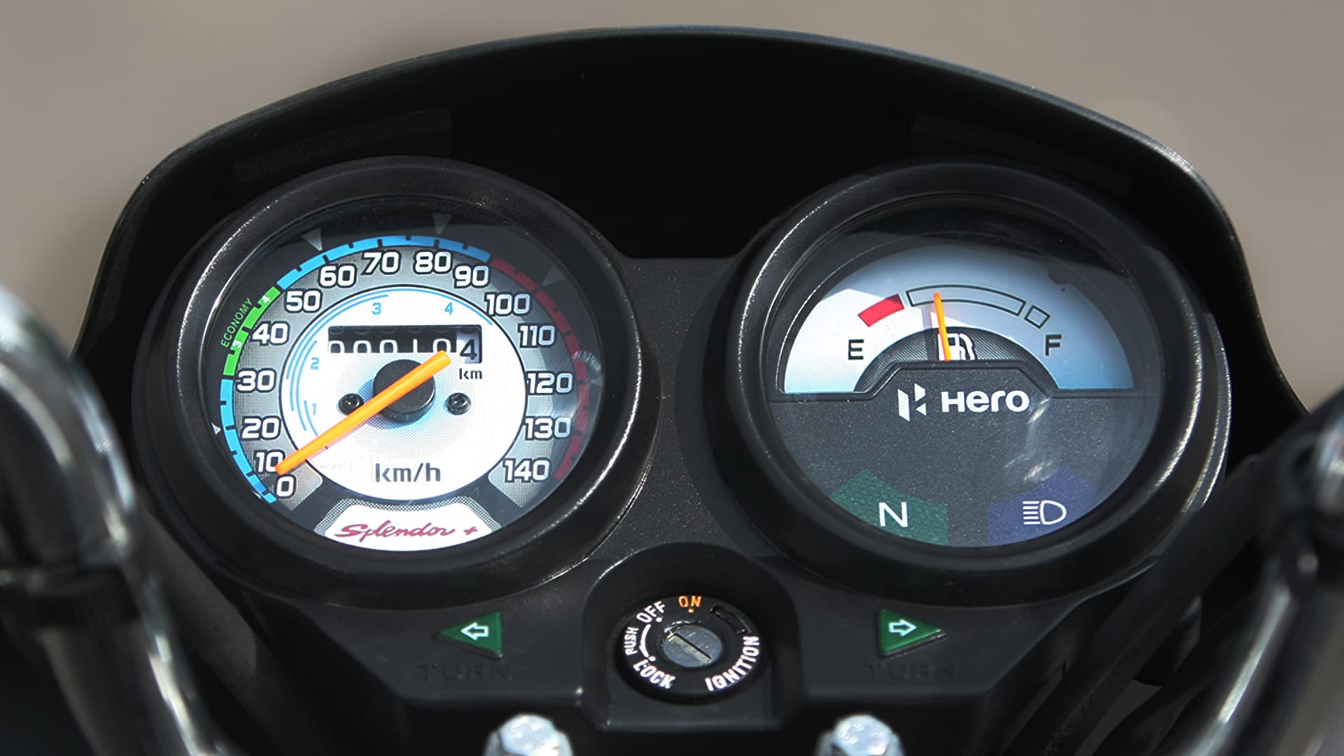 Hero Splendor Plus 2013 Exterior