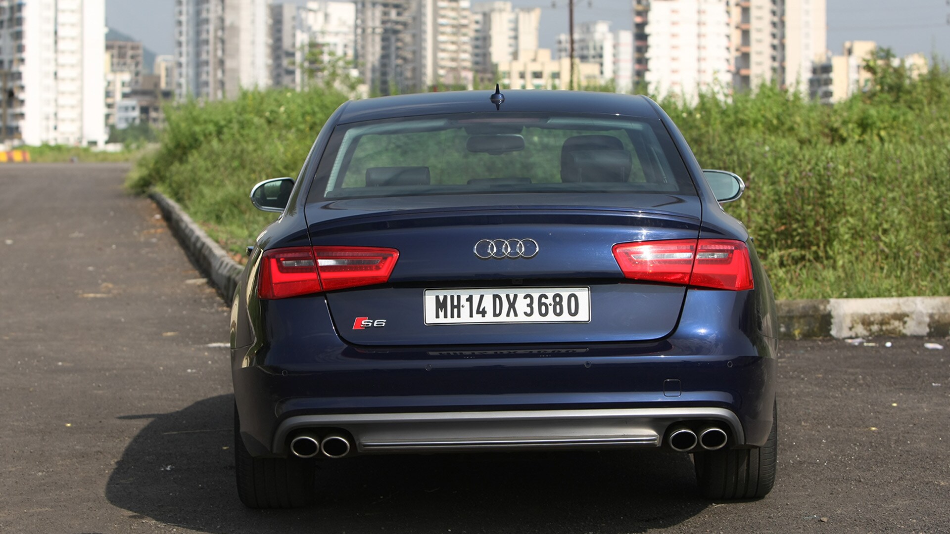 Audi-S6-2013-Sports Luxury Compare