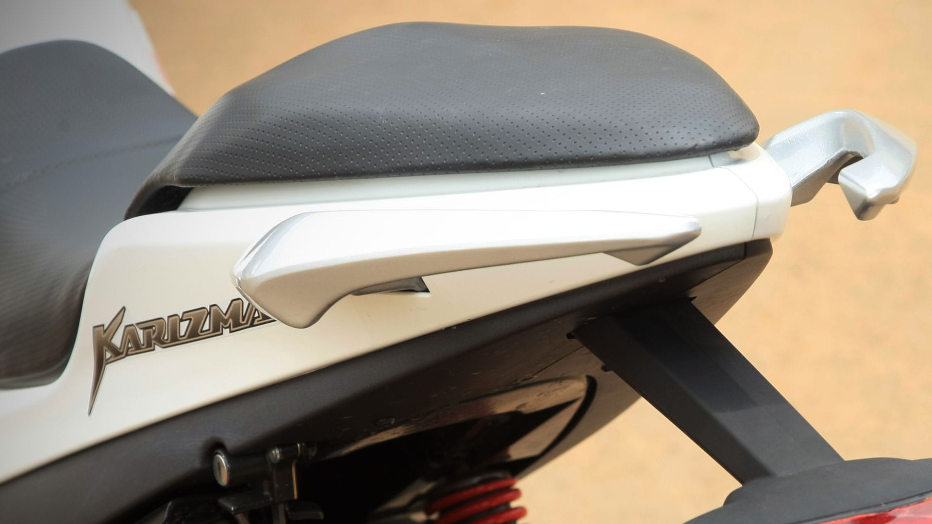 Hero Karizma ZMR 2014 Exterior