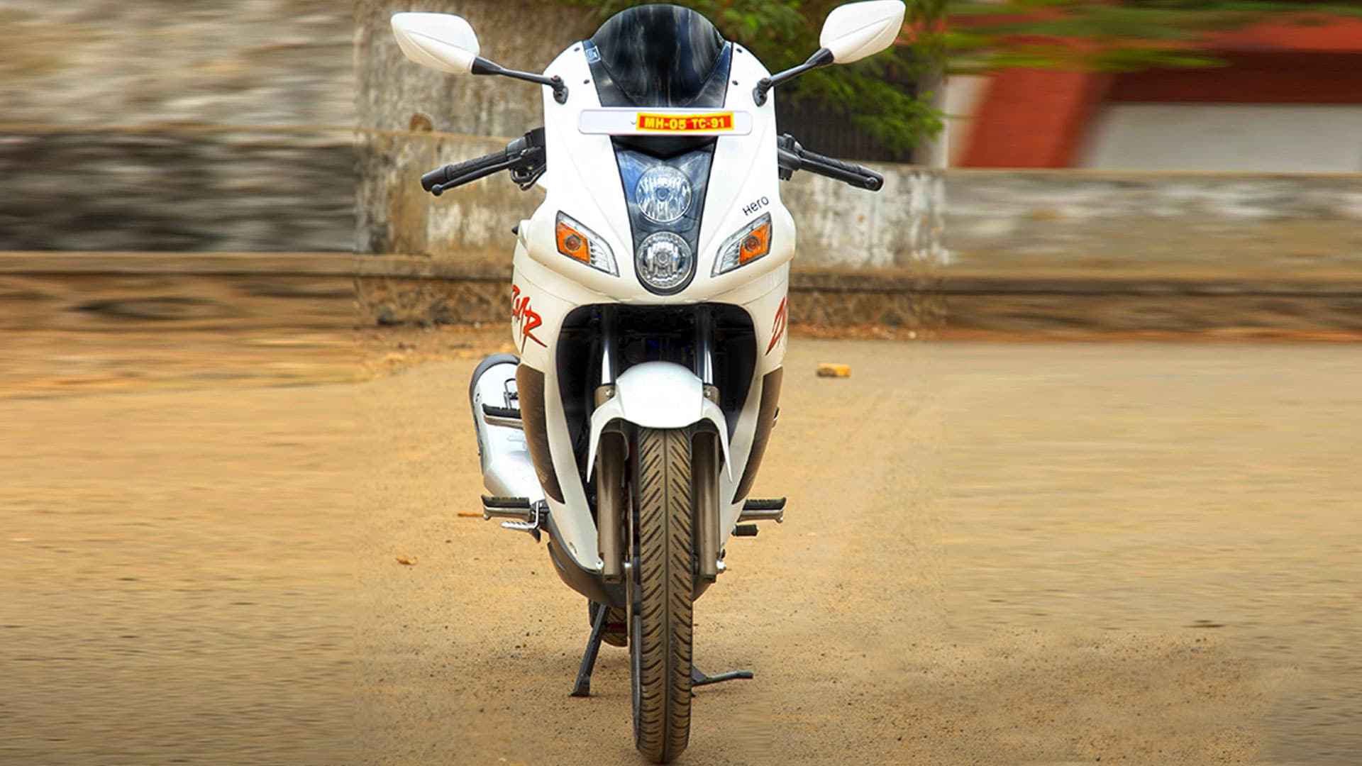 Hero Karizma ZMR 2014 Exterior
