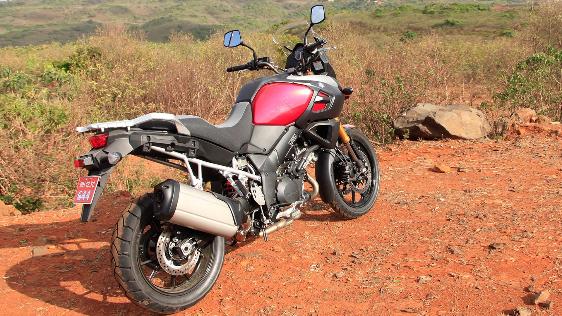 Suzuki V Strom 2014 1000 Exterior