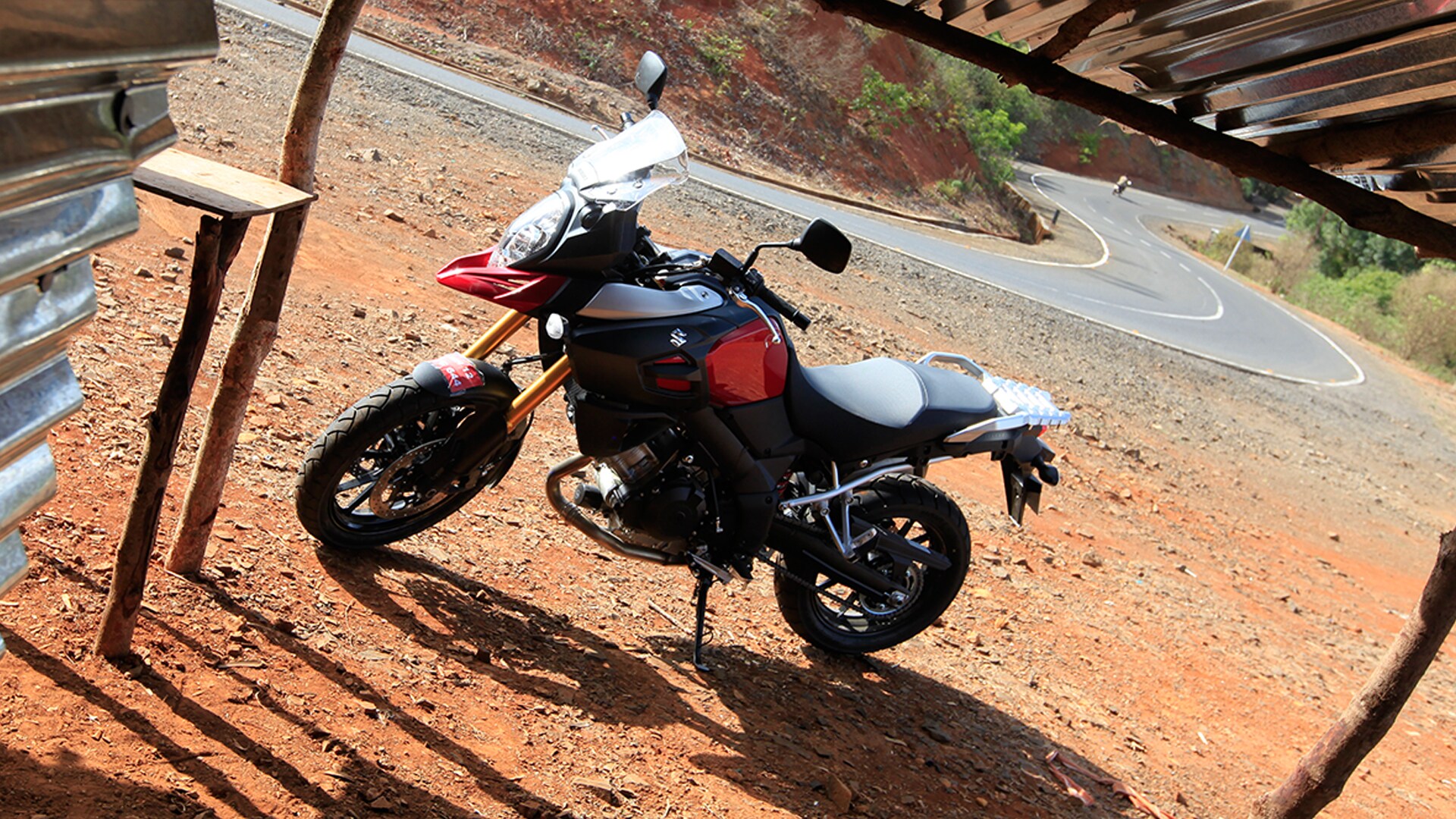 Suzuki V Strom 2014 1000 Exterior