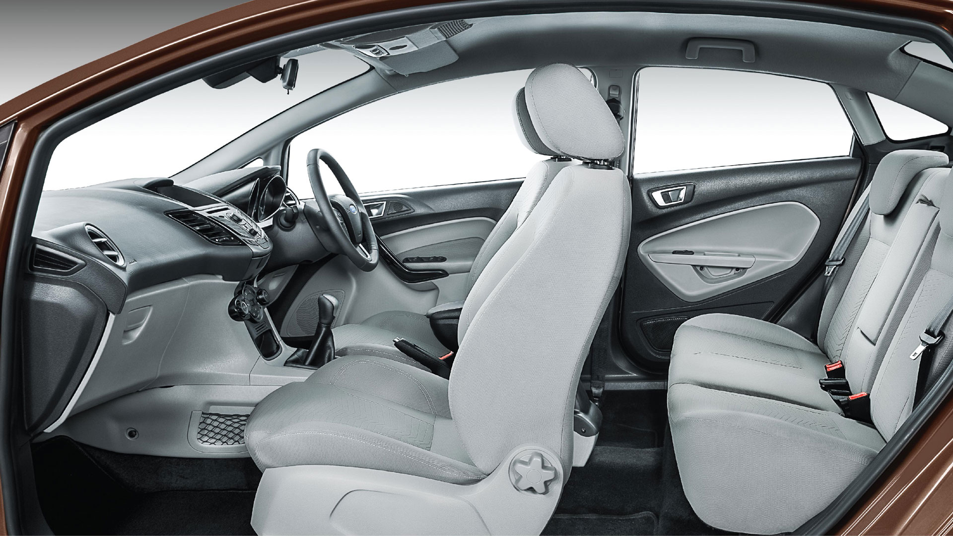 Ford-Fiesta-2014-Ambiente