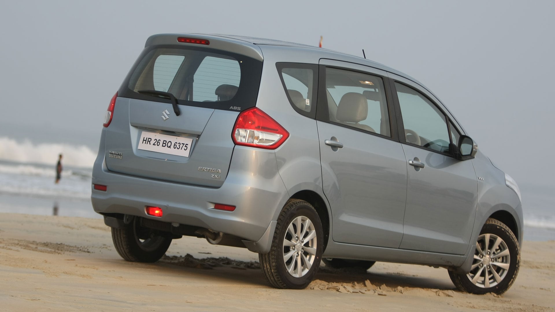 Maruti Suzuki Ertiga 2014 Compare