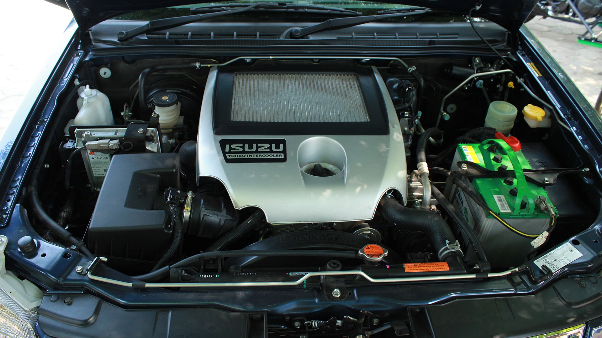 Isuzu-Dmax-2014 Interior
