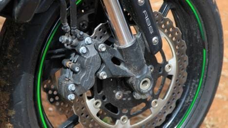 Kawasaki Z800 2014 STD Exterior