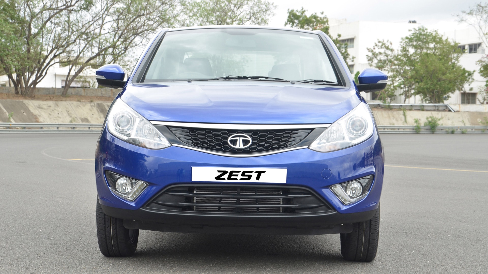 Tata Zest 2014 Compare