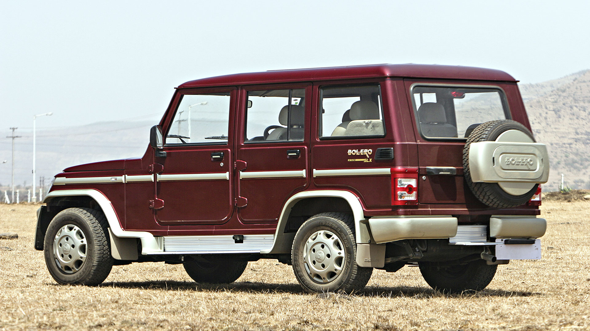 Mahindra-Bolero-2013 Exterior