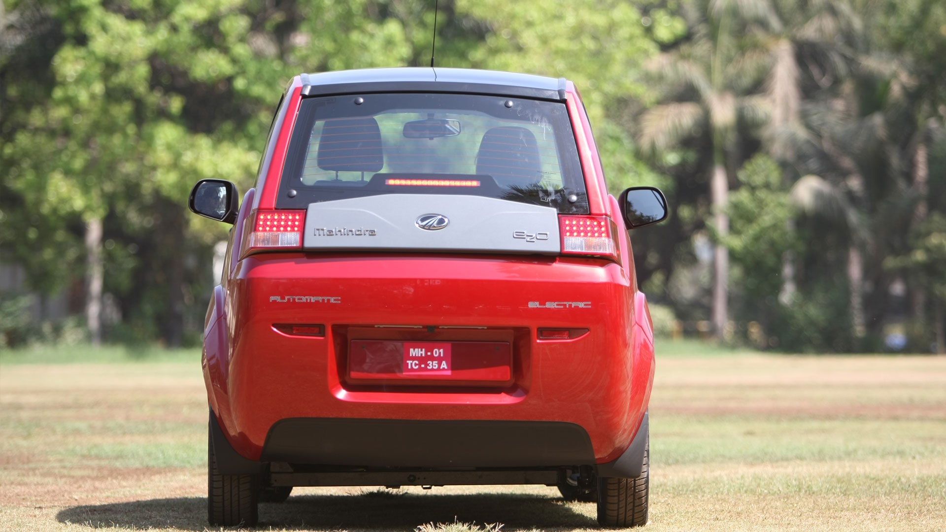 Mahindra-e2o-2014 Exterior