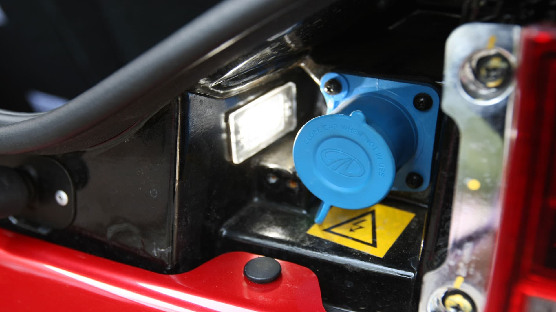 Mahindra-e2o-2014 Interior