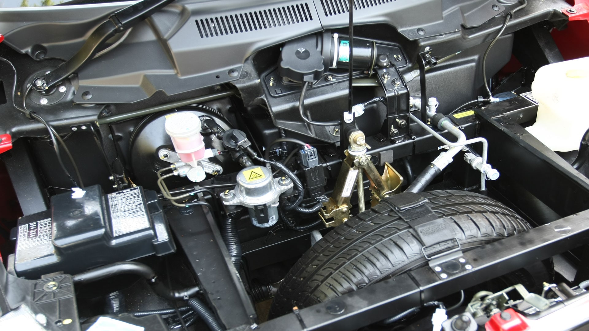 Mahindra-e2o-2014 Interior