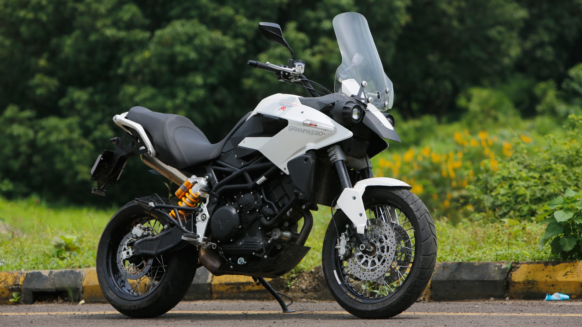Moto Morini Granpasso 1200  2014 Exterior