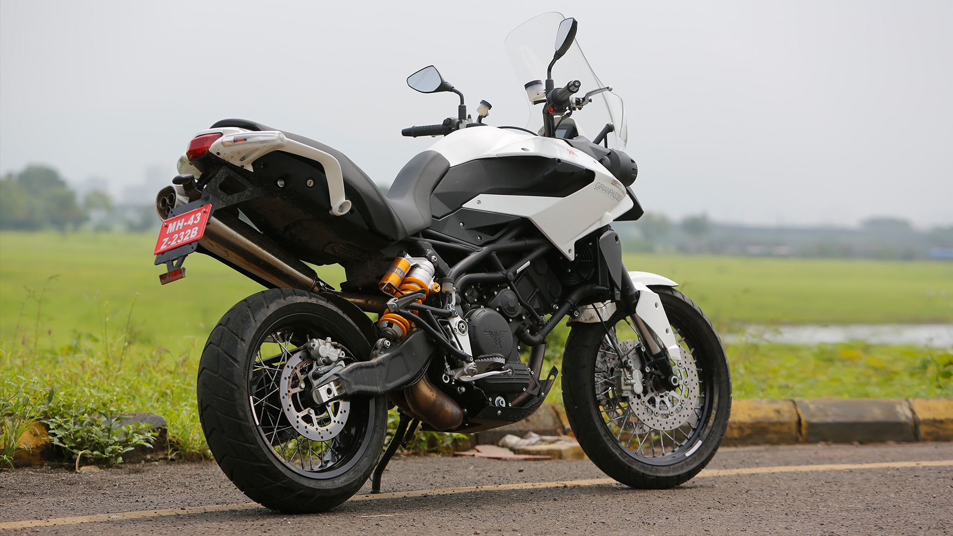 Moto Morini Granpasso 1200  2014 Exterior