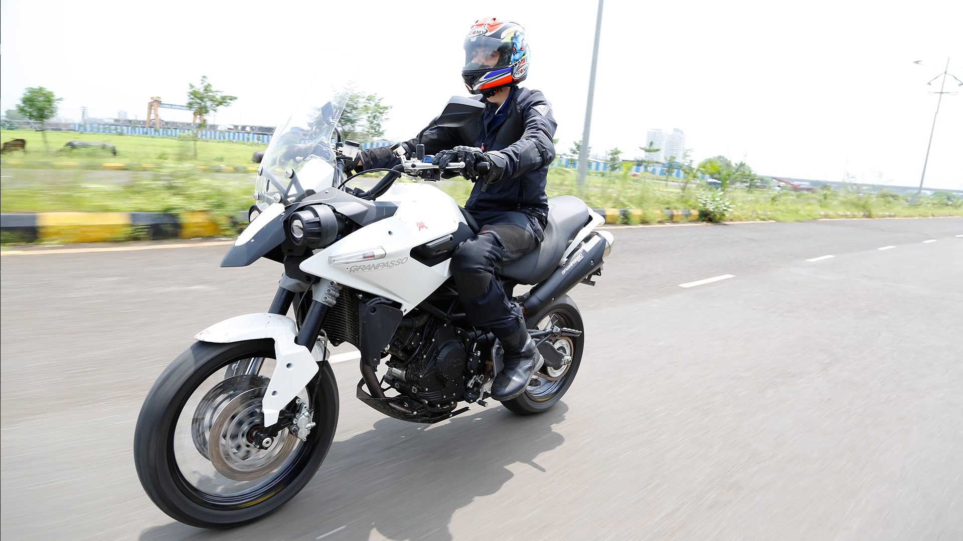 Moto Morini Granpasso 1200  2014 Exterior