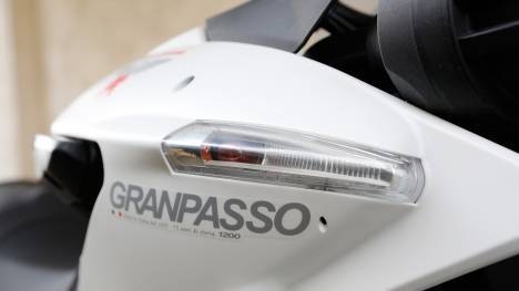 Moto Morini Granpasso 1200  2014 Exterior