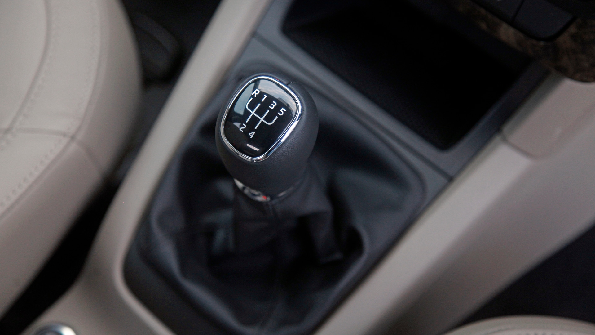 Skoda-yeti-2014 Interior