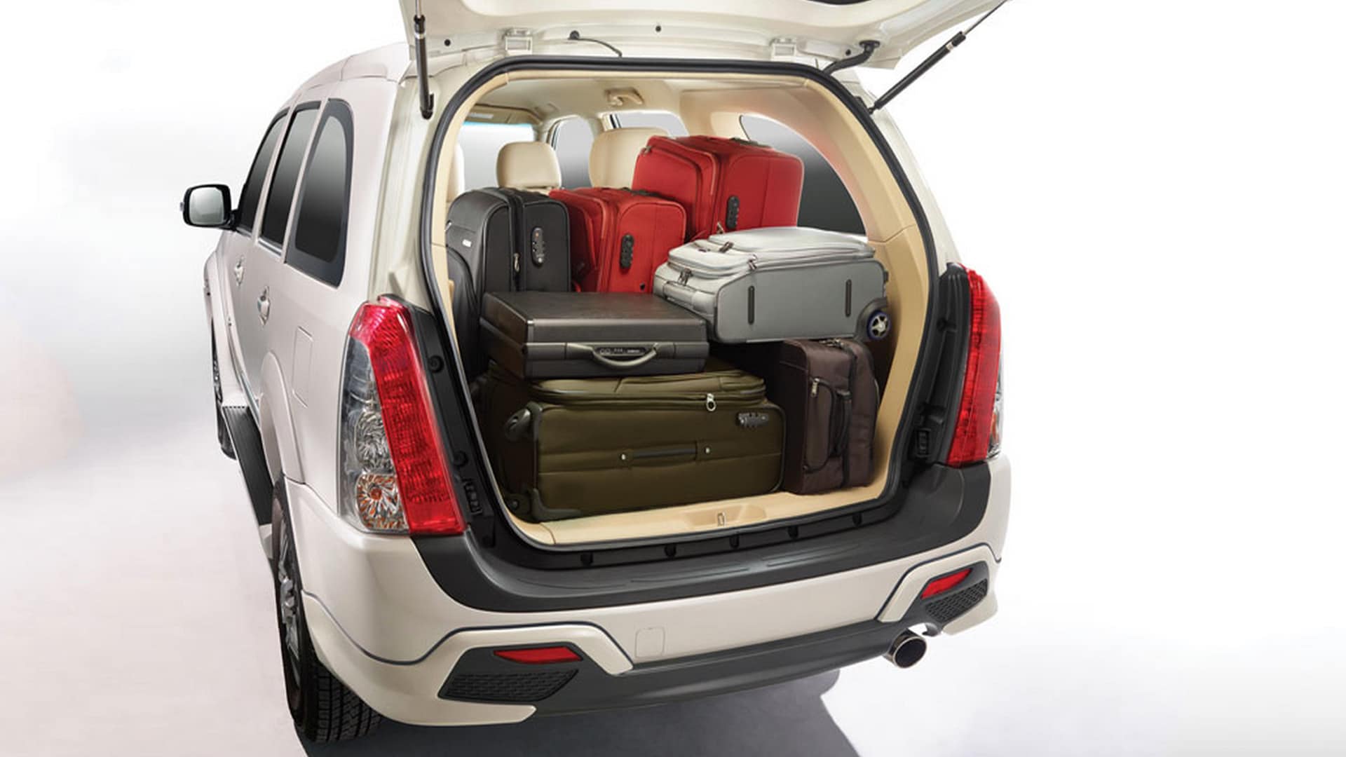 isuzu-mu7-2014 Interior