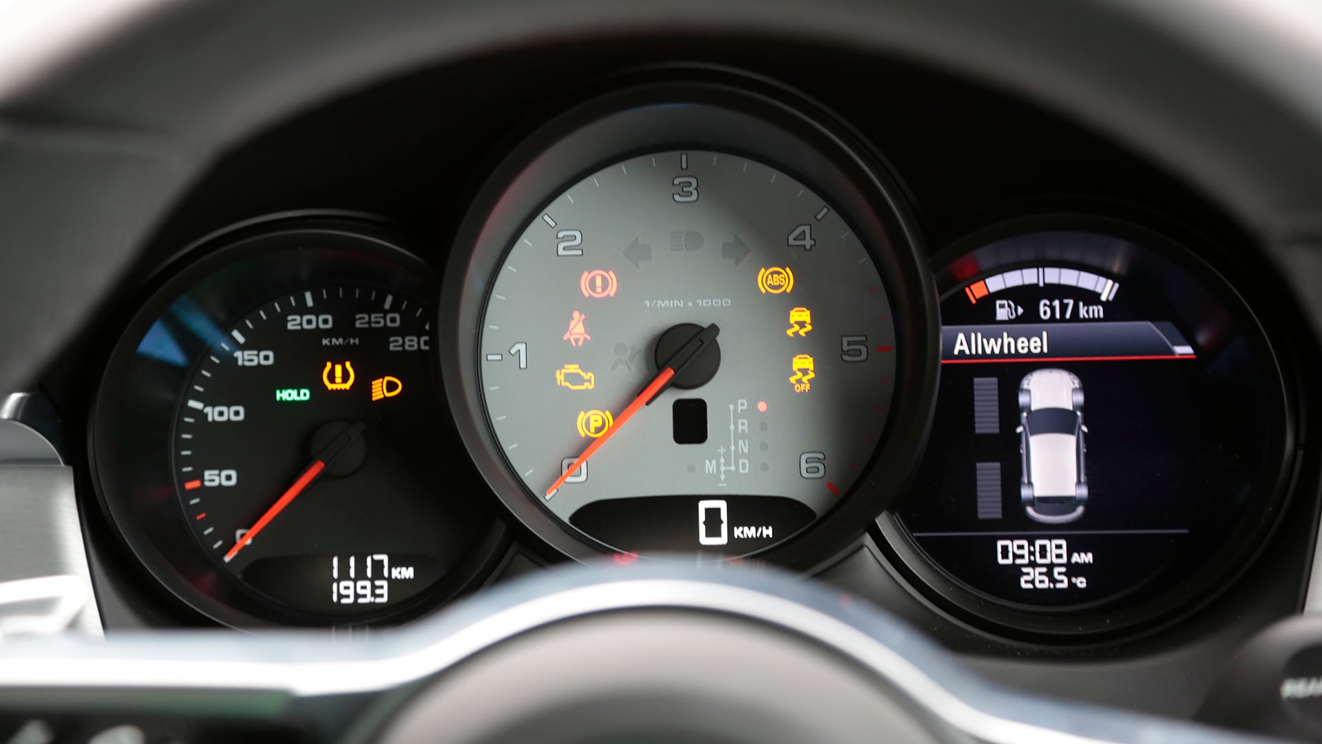 Porsche-Macan-2014-S Diesel Exterior