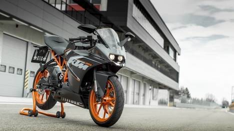 KTM RC 200 2014 STD Price in India, Mileage, Reviews, Colours