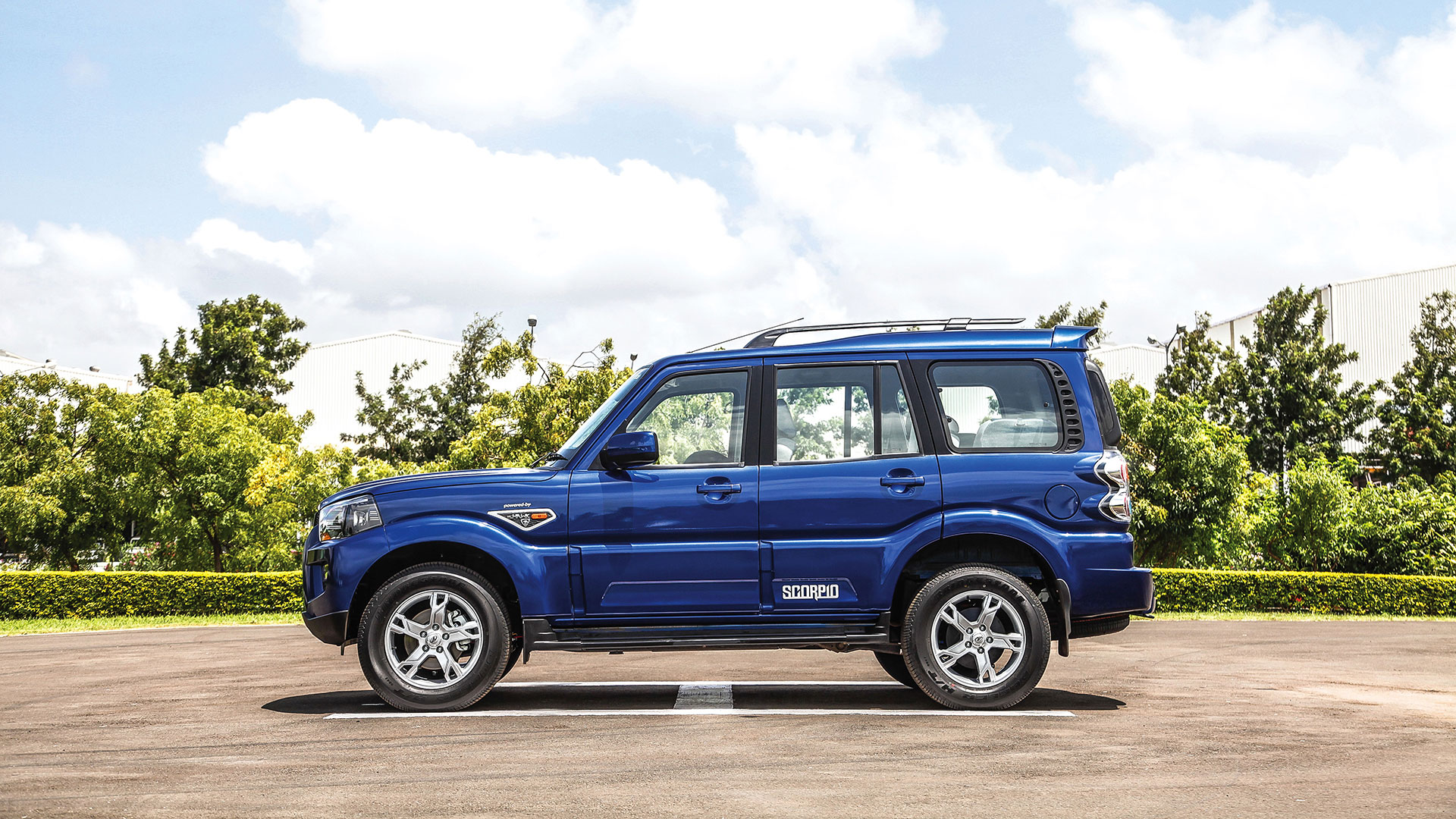 Mahindra-scorpio-2014 Exterior