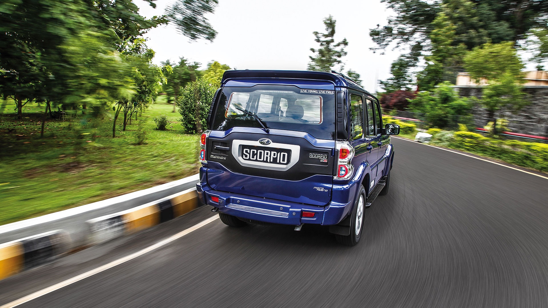 Mahindra-scorpio-2014 Exterior