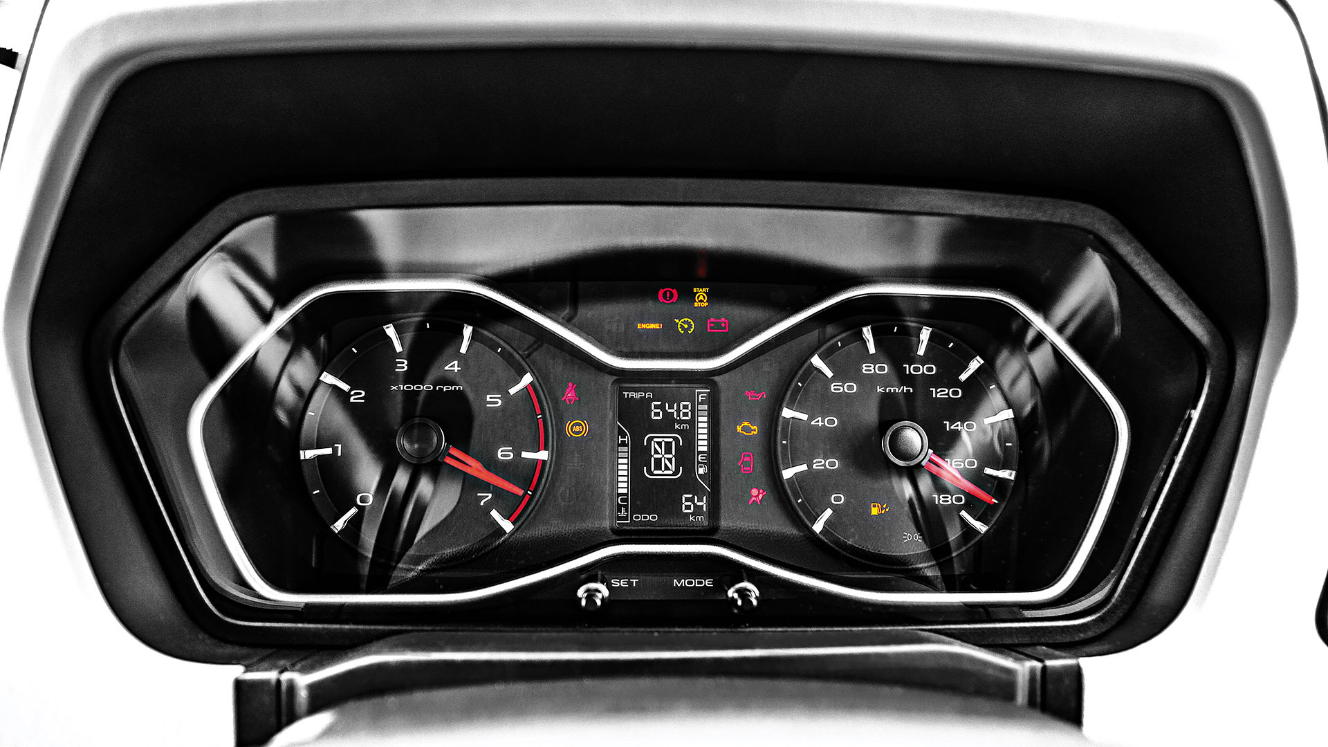 Mahindra-scorpio-2014 Exterior