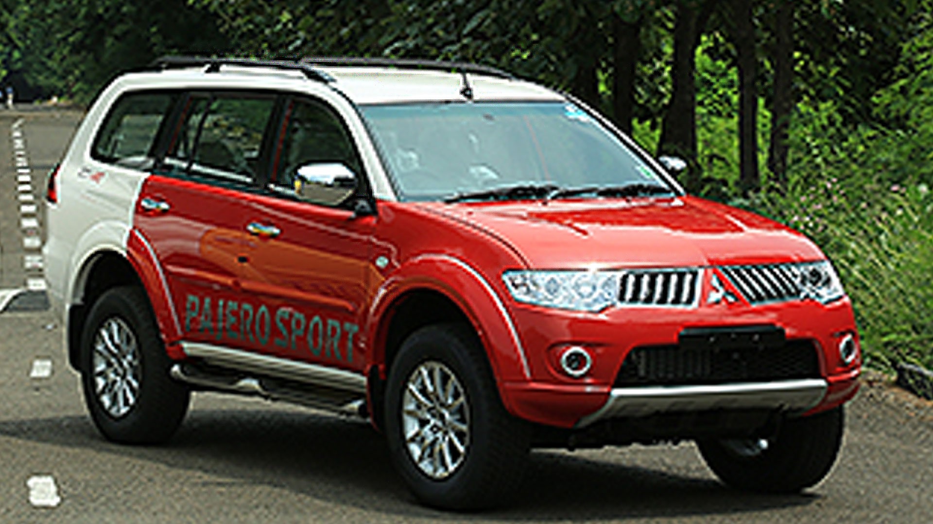 Mitsubishi-pajero-sport-2014-STD Exterior