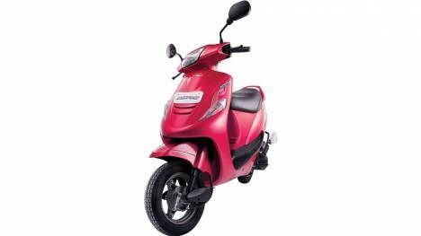 Mahindra Kine 2013 STD Exterior