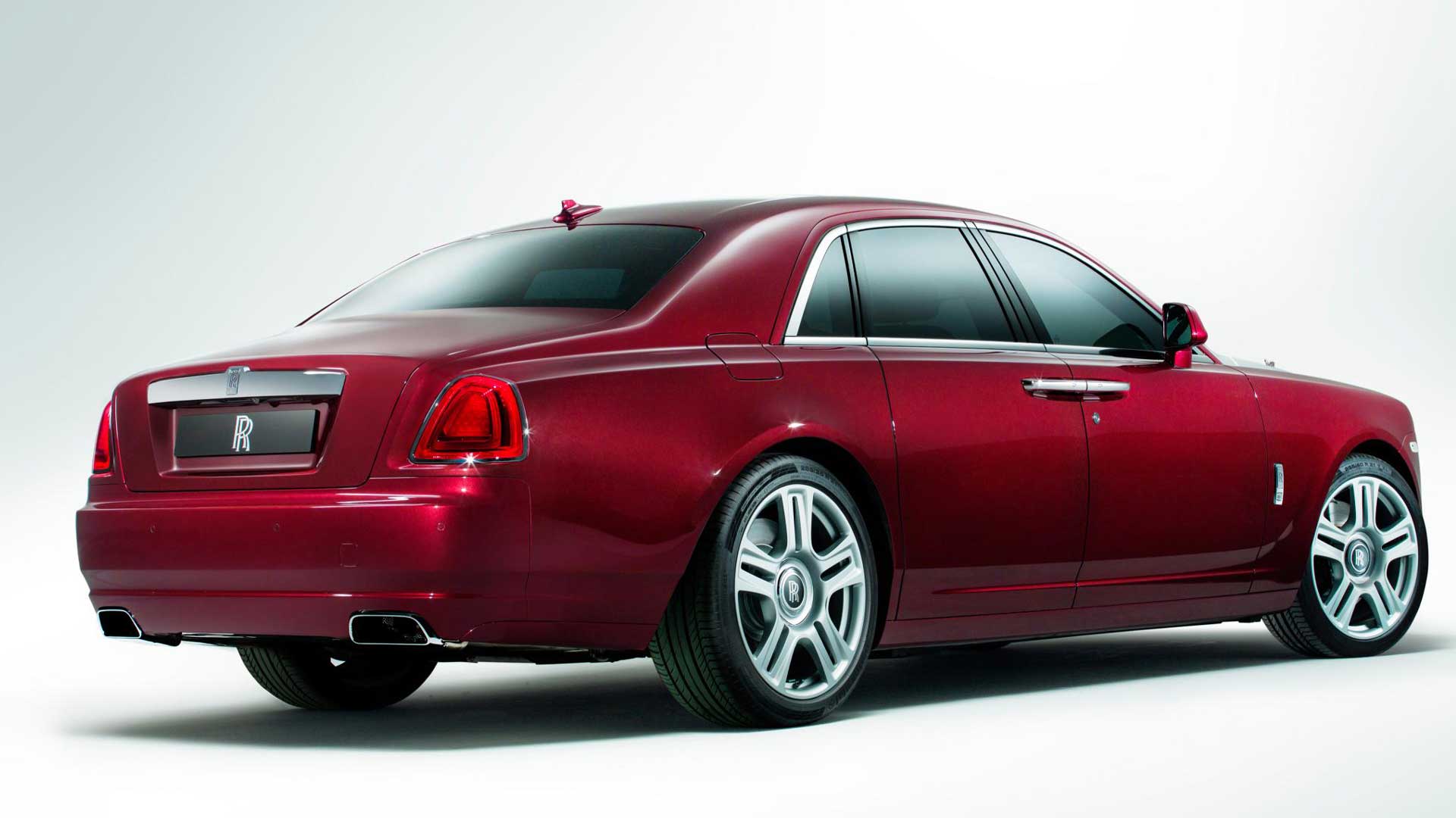 Rolls-royce-ghost-series-ii-2014-EWB Exterior