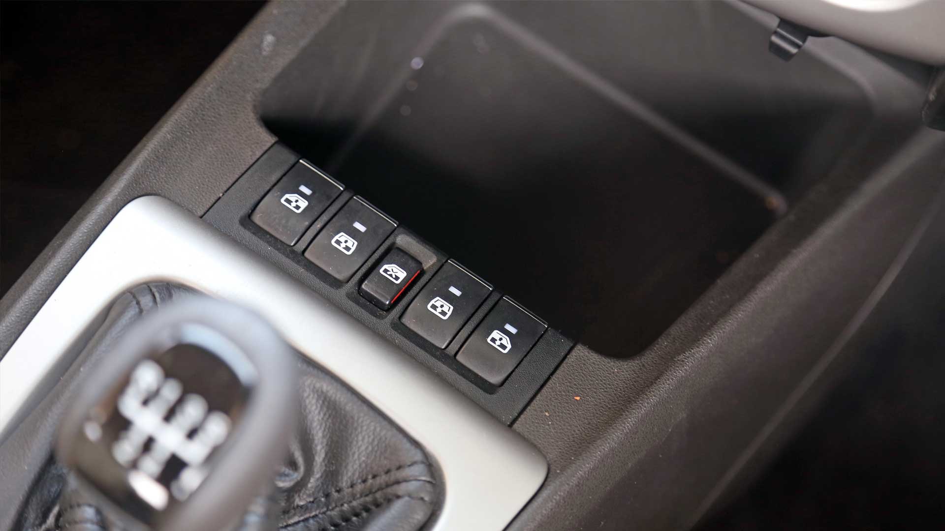 Chevrolet-Sail-2014 Interior