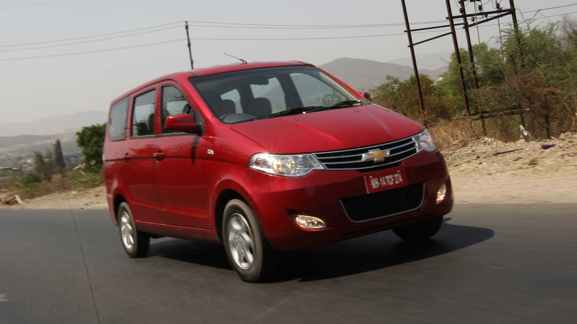 chevrolet-enjoy-2013 Exterior