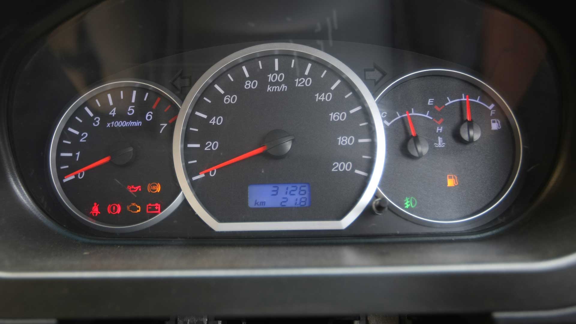 chevrolet-enjoy-2013 Interior