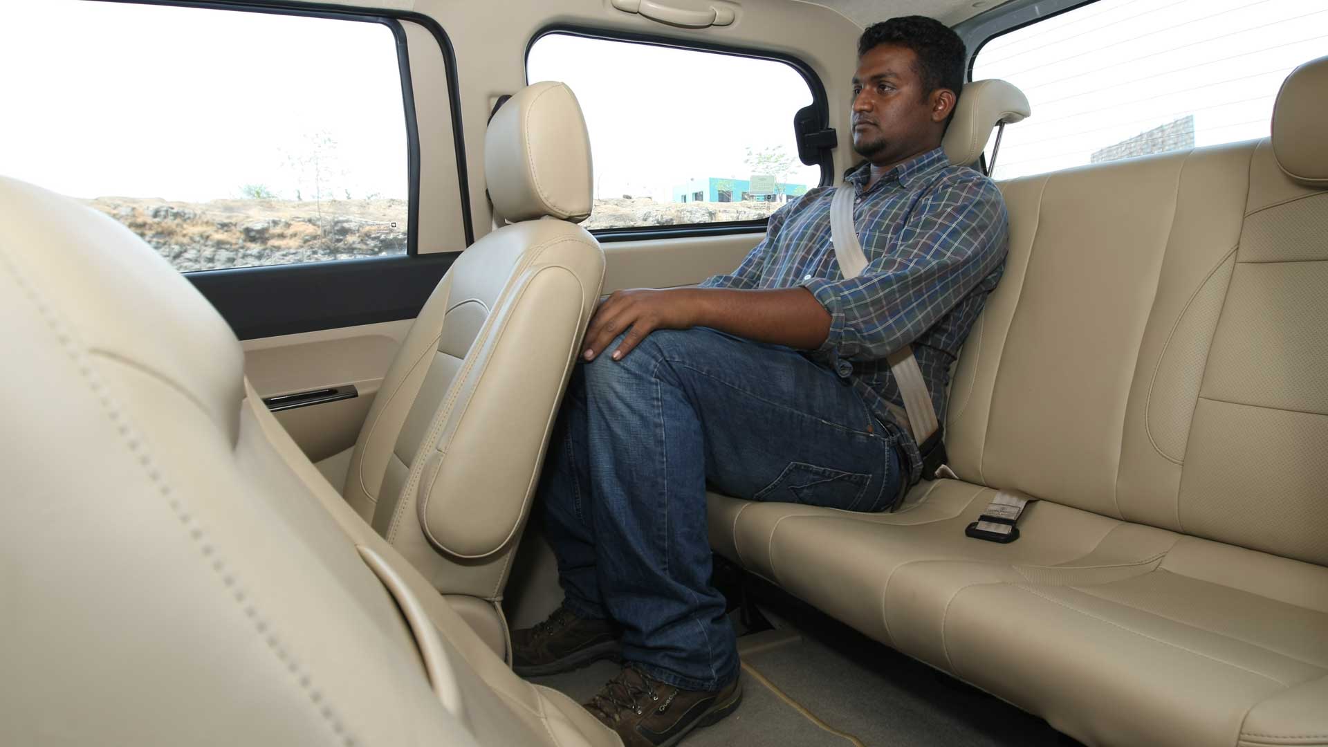 chevrolet-enjoy-2013 Interior