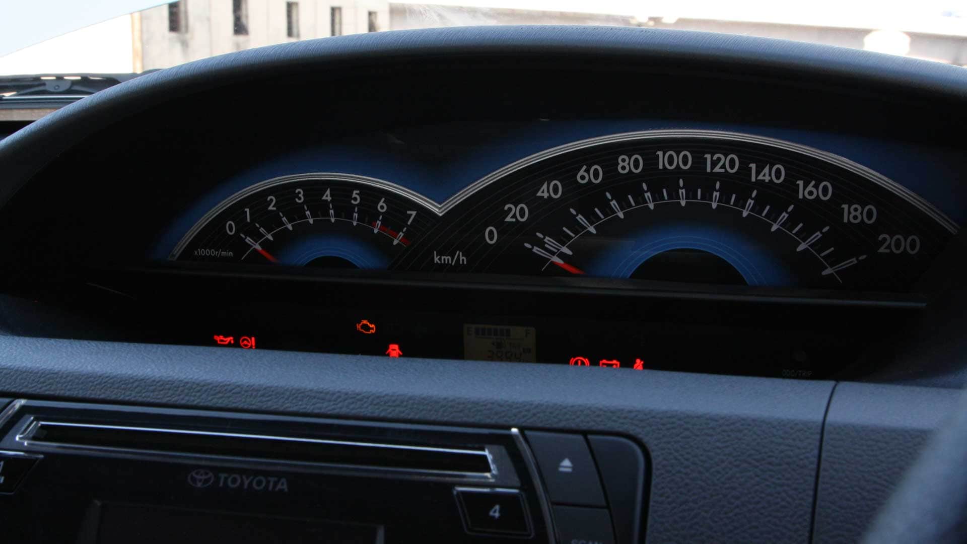 Toyota-etios-liva-2014 Interior