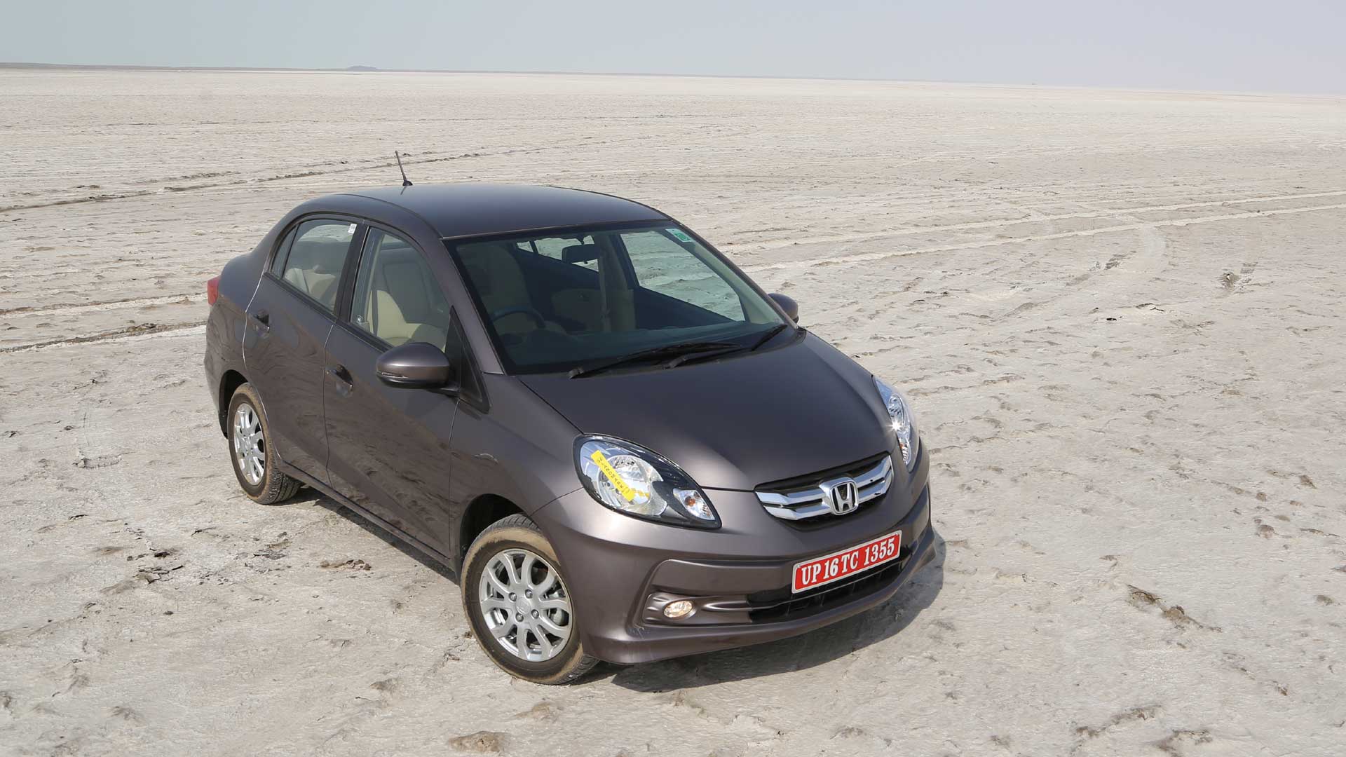 Honda Amaze 2015 Compare