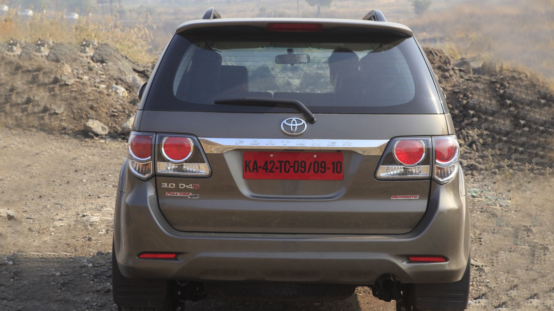 Toyota-fortuner-2015 Exterior