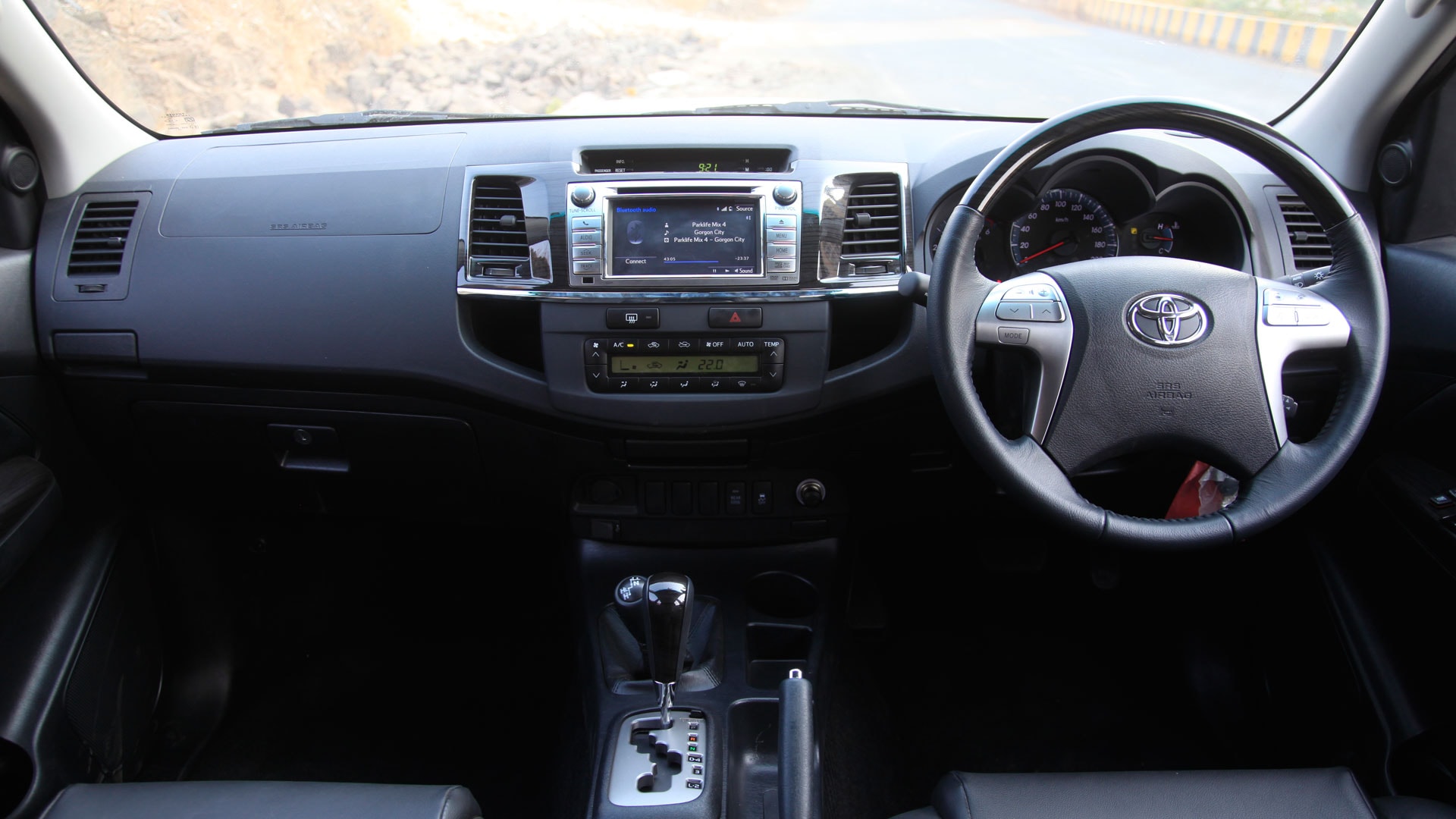 Toyota-fortuner-2015 Compare