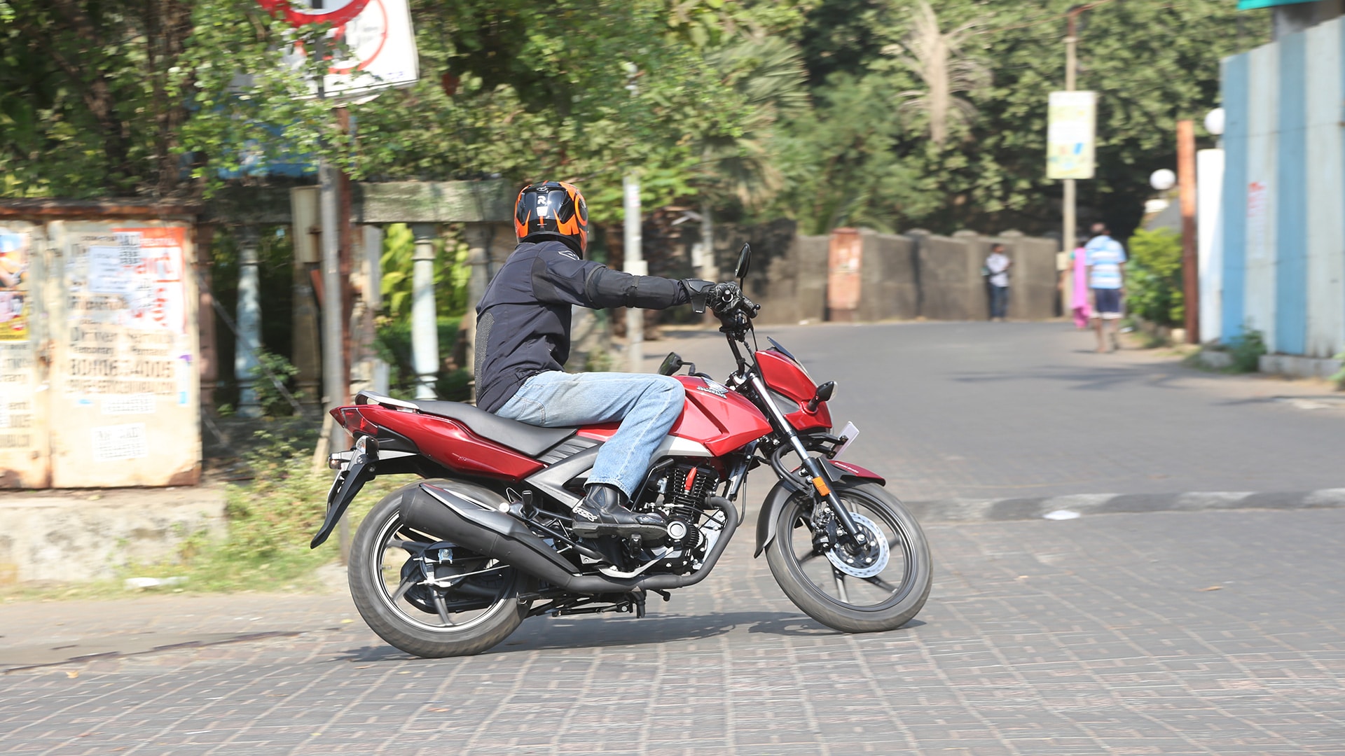 Honda CB Unicorn 160 2015 CBS Exterior