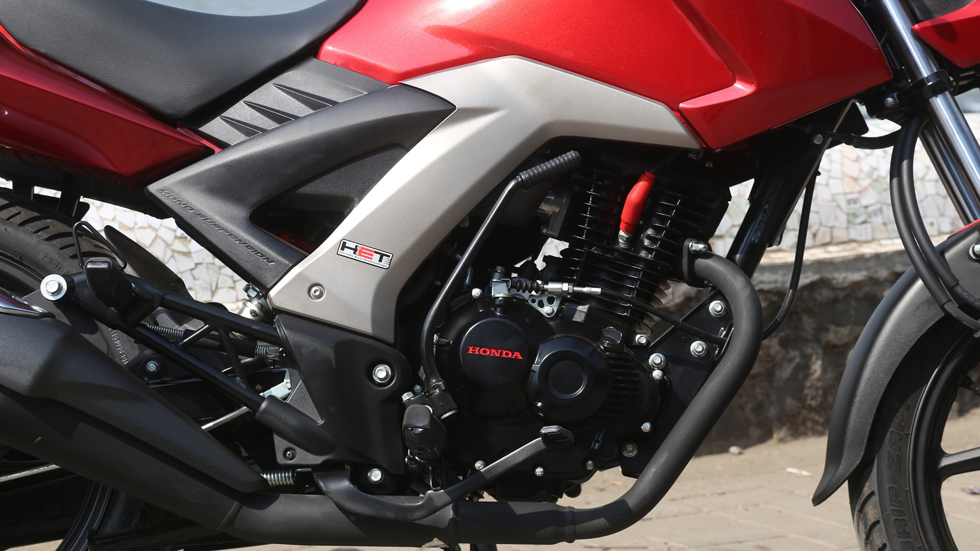 Honda CB Unicorn 160 2015 CBS Exterior