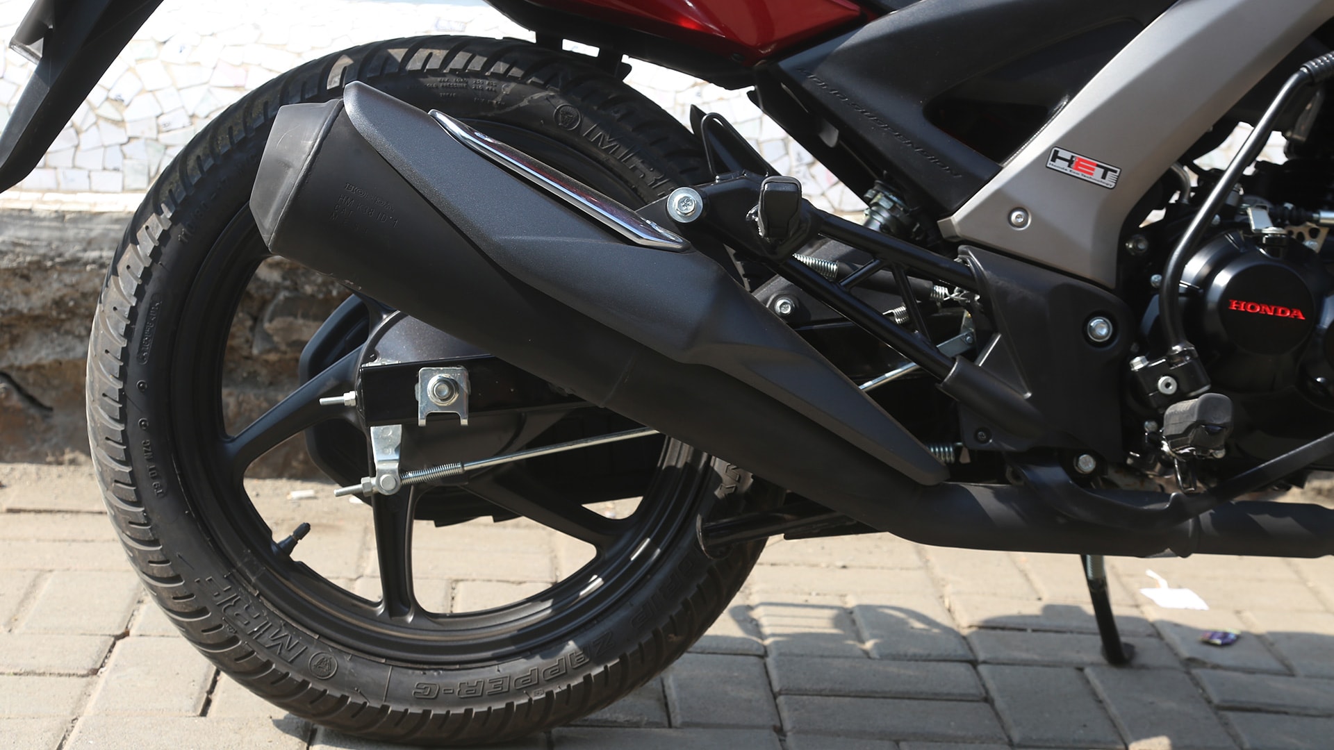 Honda CB Unicorn 160 2015 CBS Exterior