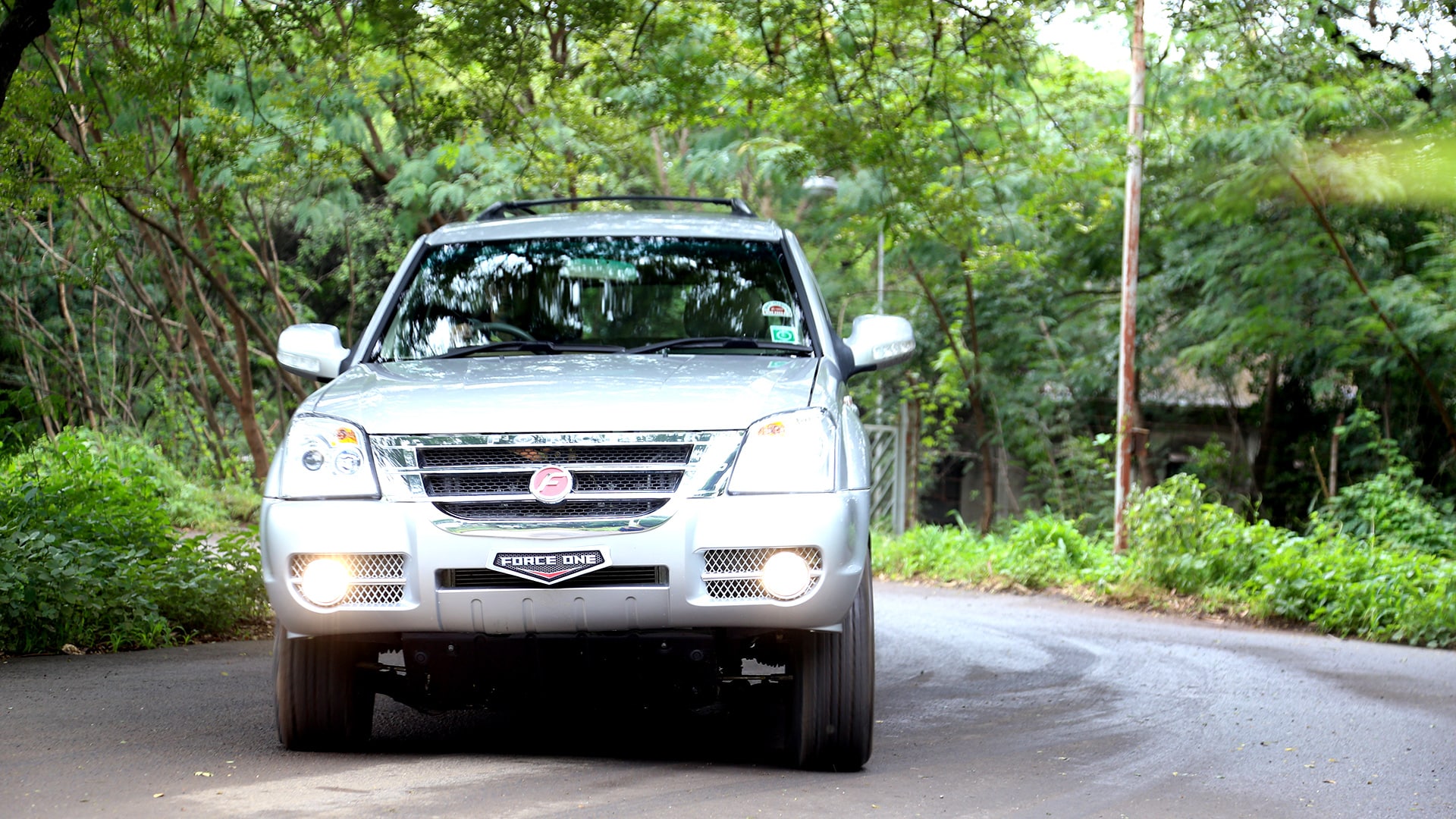 Force-one-2013 Exterior