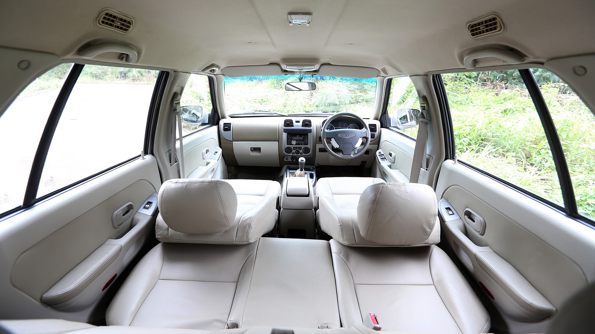 Force-one-2013 Interior