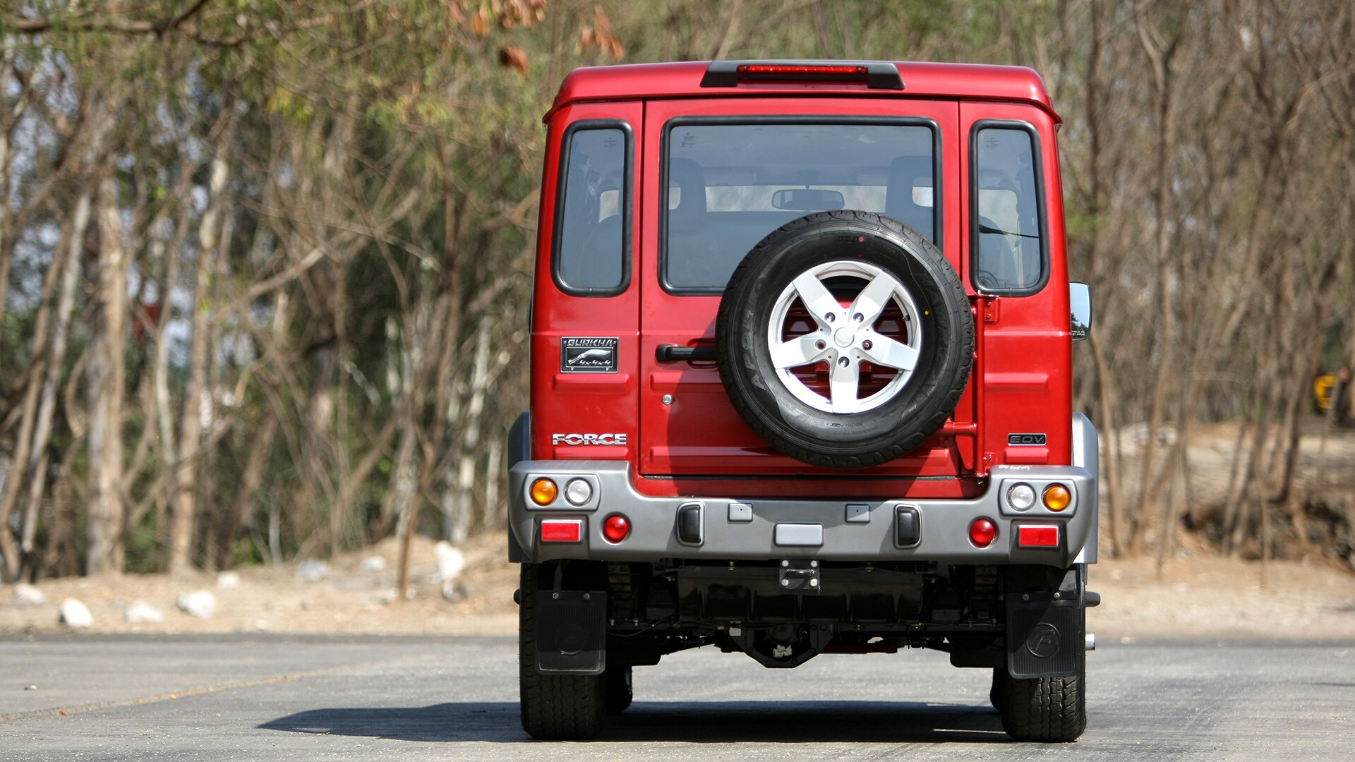 Force-gurkha-2013 Compare