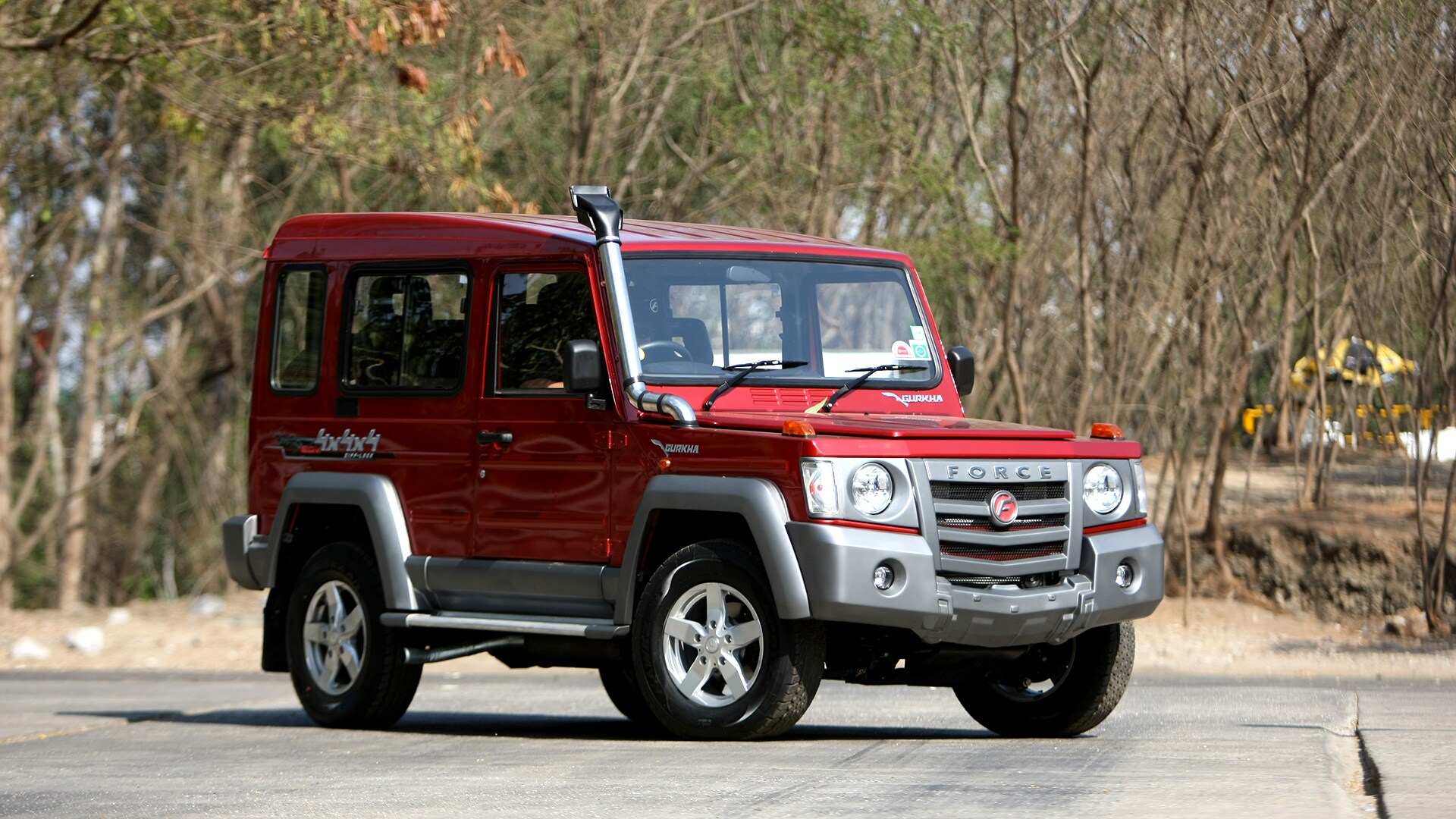 Force-gurkha-2013 Compare