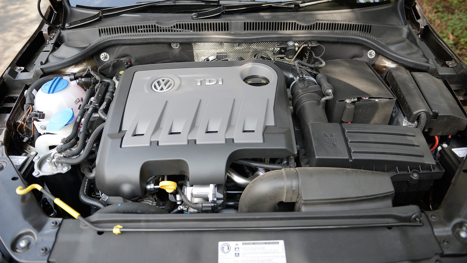 Volkswagen-jetta-2015 Interior