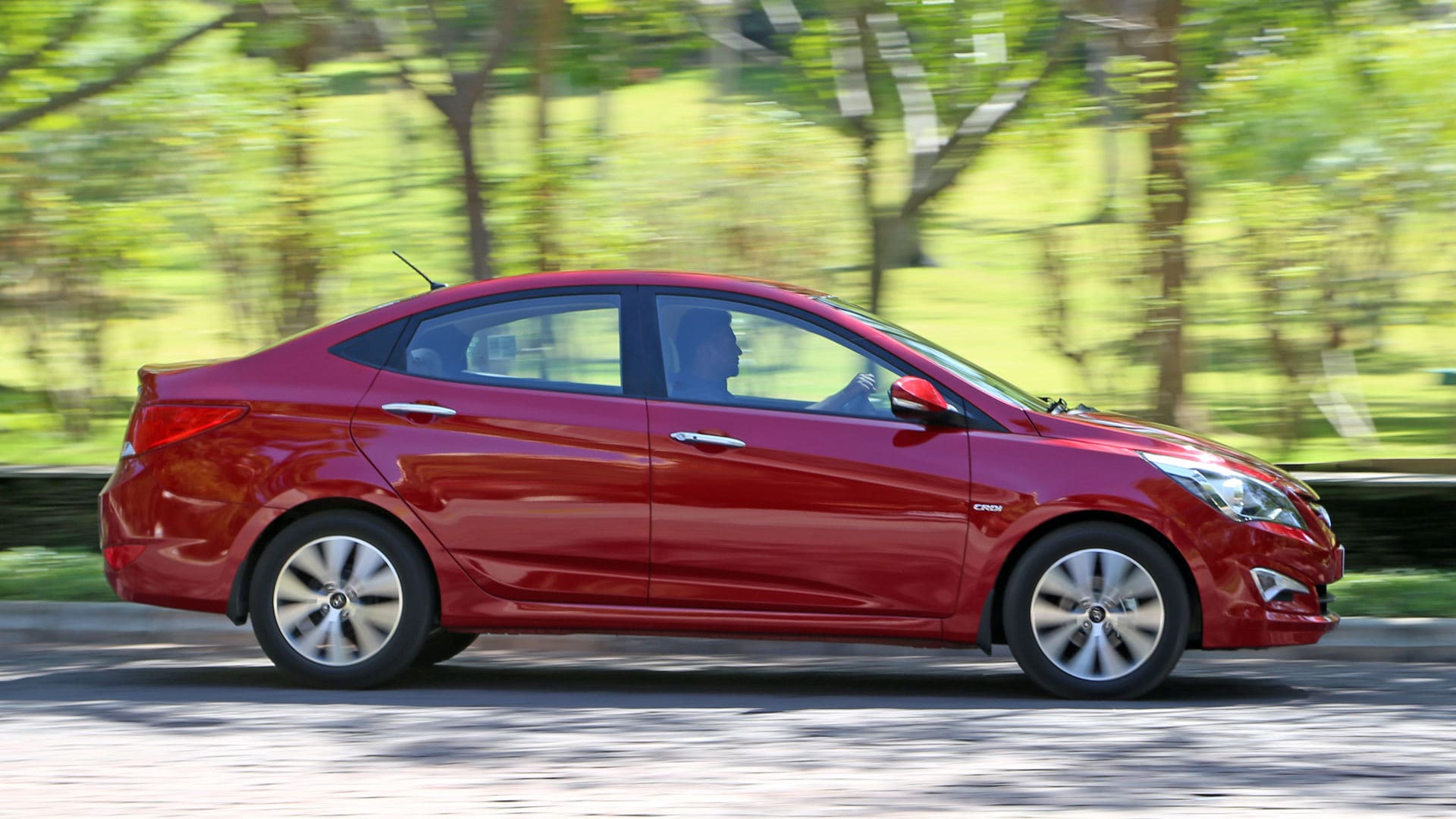 Hyundai-4s-fluidic-verna-2015 Exterior