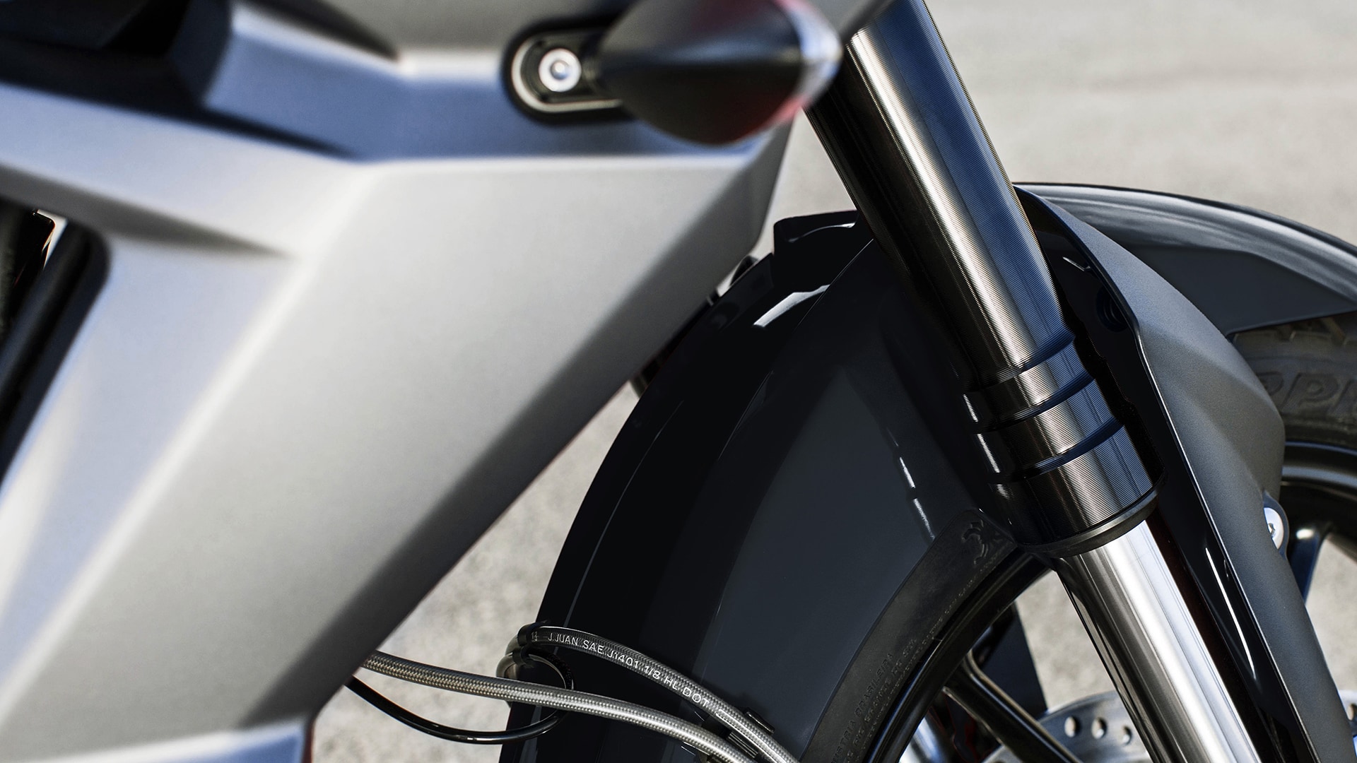 Triumph Tiger 800 2015 XRx Exterior