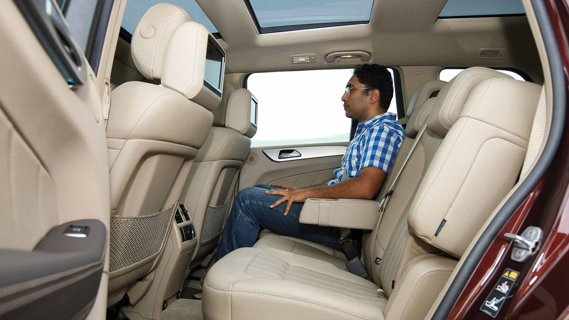 Mercedes-Benz-gl-class-2013-GL-350-CDI-luxury Interior